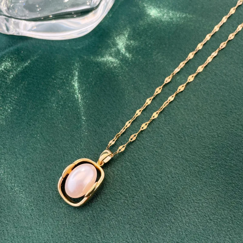 Oval Simple Necklace 